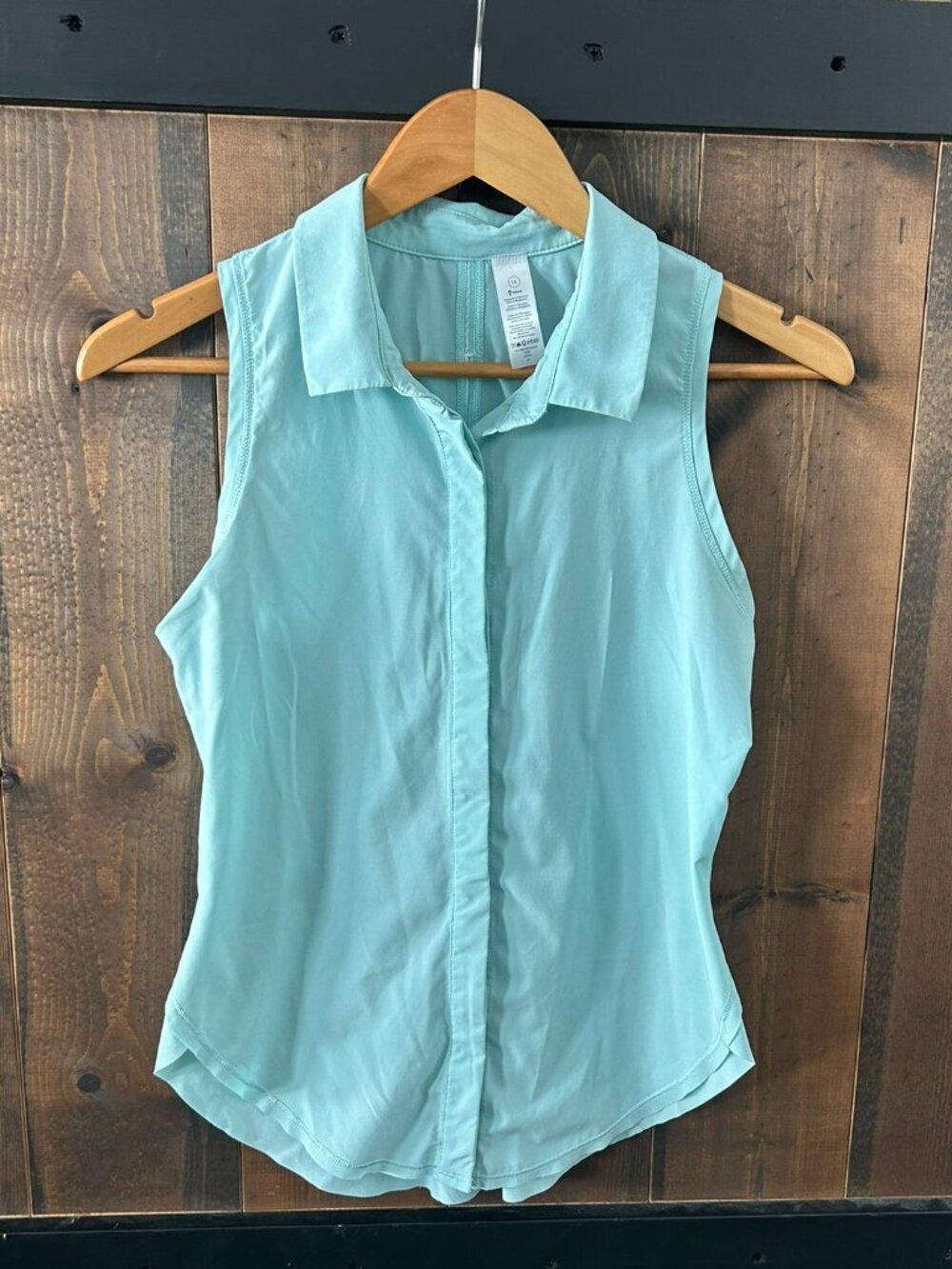 Ivivva by Lululemon Sleeveless Buttondown Blouse Active Girls Size 14